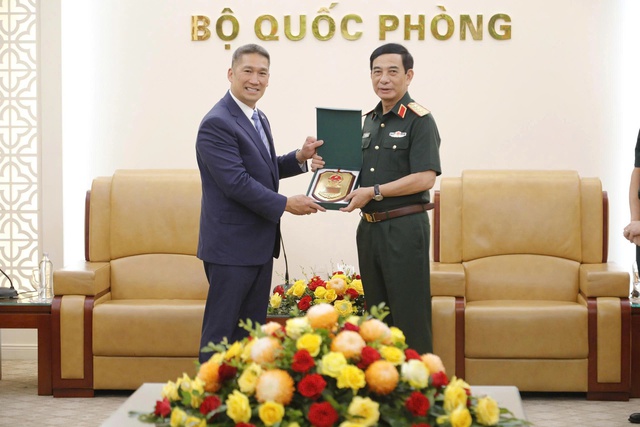 Đại tướng Phan Văn Giang tiếp Quyền Bộ trưởng Bộ Hải quân Hoa Kỳ - Ảnh 3.