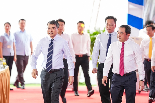 Hà Nội khởi công đồng thời 05 tuyến đường sắt đô thị và 03 dự án nhà ở cho thuê - Ảnh 1.
