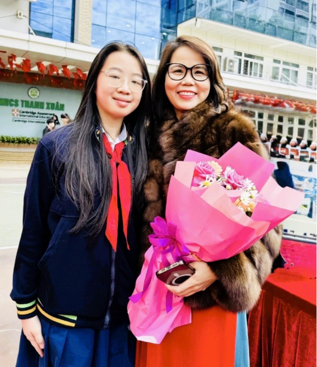 Bất ngờ nữ sinh xuất sắc đỗ 5 nguyện vọng của 4 trường chuyên danh tiếng ở Hà Nội - Ảnh 2.
