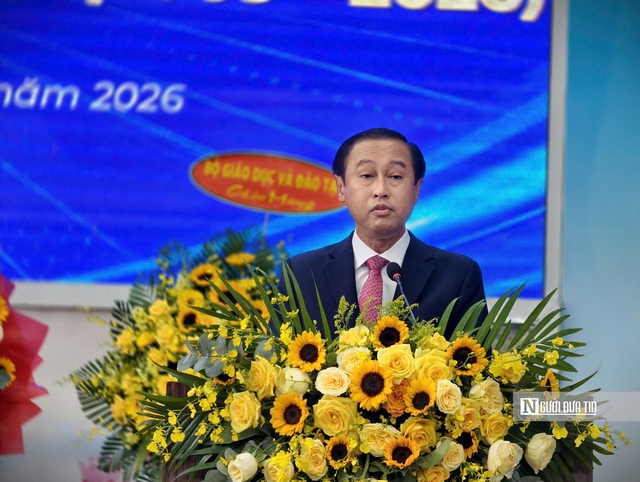 Đại học Thủ Dầu Một, nửa thế kỷ kiến tạo tri thức, khảng định vai trò đào tạo nhân lực - Ảnh 2.