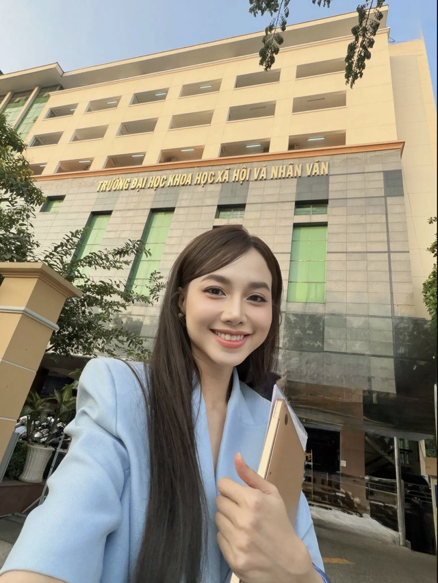 Hoa kh&ocirc;i T&acirc;y Đ&ocirc; từng l&agrave; thủ khoa B&aacute;o ch&iacute;, cuộc sống tuổi 42 đ&aacute;ng ngưỡng mộ - Ảnh 9.