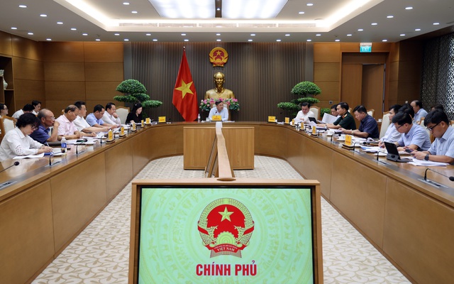 Đề xuất hệ thống ph&acirc;n phối xăng dầu chỉ c&ograve;n 2 cấp, DN được trao quyền chủ động gi&aacute; b&aacute;n - Ảnh 3.