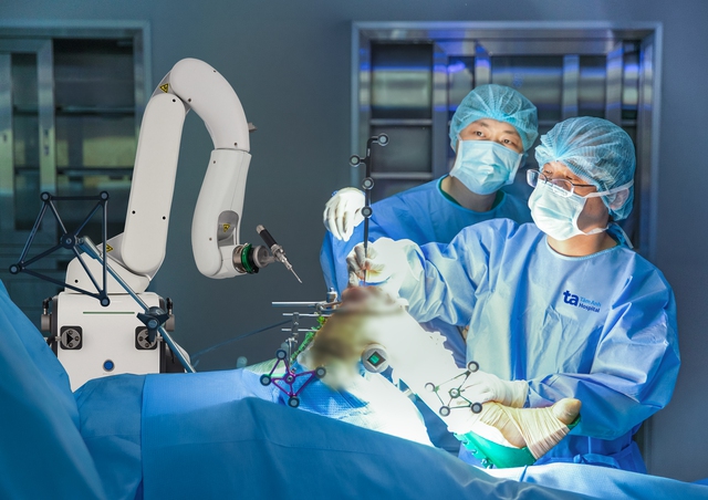 Bệnh viện Tâm Anh đạt 3 chứng nhận quốc tế xuất sắc về thay khớp bằng robot AI đầu tiên tại Việt Nam - Ảnh 5.