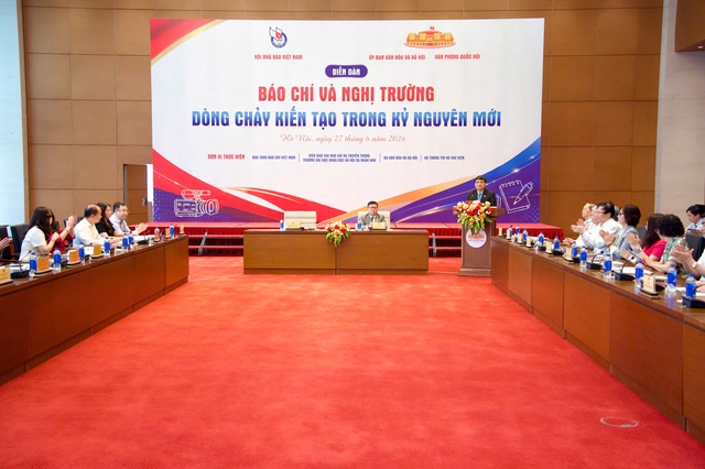 B&aacute;o ch&iacute; l&agrave; cầu nối quan trọng giữa Quốc hội với cử tri v&agrave; nh&acirc;n d&acirc;n - Ảnh 3.