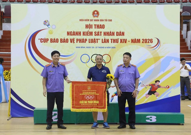 Bế mạc Hội thao ng&agrave;nh Kiểm s&aacute;t Nh&acirc;n d&acirc;n "C&uacute;p B&aacute;o Bảo vệ ph&aacute;p luật&rdquo; lần thứ XIV năm 2026 - Ảnh 3.