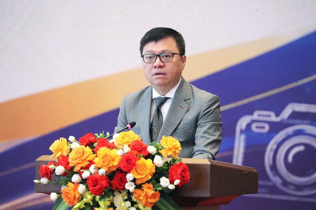 B&aacute;o ch&iacute; l&agrave; cầu nối quan trọng giữa Quốc hội với cử tri v&agrave; nh&acirc;n d&acirc;n - Ảnh 2.