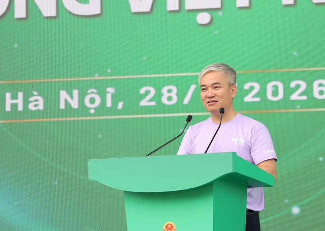"Sức khoẻ bắt đầu từ việc cha mẹ bớt cầm điện thoại, c&ugrave;ng con đi bộ 1 v&ograve;ng sau bữa tối"- Ảnh 3.