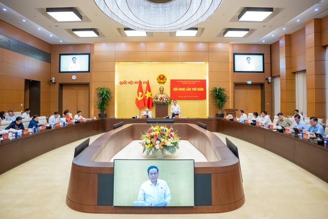 Chủ tịch Quốc hội: Kh&ocirc;ng để nghị quyết, quy chế, kết luận dừng ở văn bản- Ảnh 3.