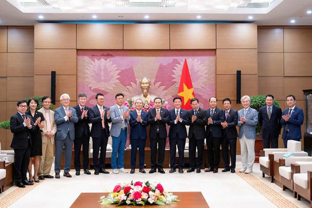 Chủ tịch Quốc hội Trần Thanh Mẫn tiếp Đo&agrave;n đại biểu Viện nghi&ecirc;n cứu kinh tế, H&agrave;n Quốc - Ảnh 4.