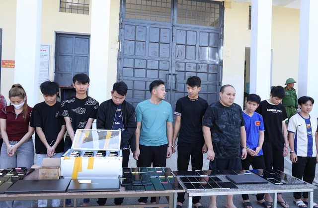 Triệt ph&aacute; đường d&acirc;y đ&aacute;nh bạc, rửa tiền hơn 1.000 tỷ đồng- Ảnh 1.