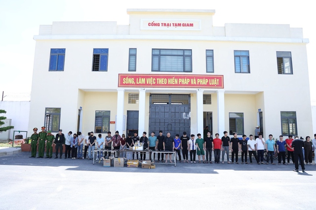 Triệt ph&aacute; đường d&acirc;y đ&aacute;nh bạc, rửa tiền hơn 1.000 tỷ đồng- Ảnh 3.