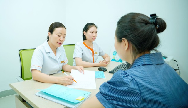 Tr&aacute;i ngọt cho cặp vợ chồng sau 10 năm hiếm muộn- Ảnh 1.