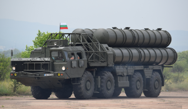 Bức màn được hé mở: Cách Bulgaria âm thầm cung cấp vũ khí cho Ukraine- Ảnh 1. Bức màn được hé mở: Cách Bulgaria âm thầm cung cấp vũ khí cho Ukraine- Ảnh 1.