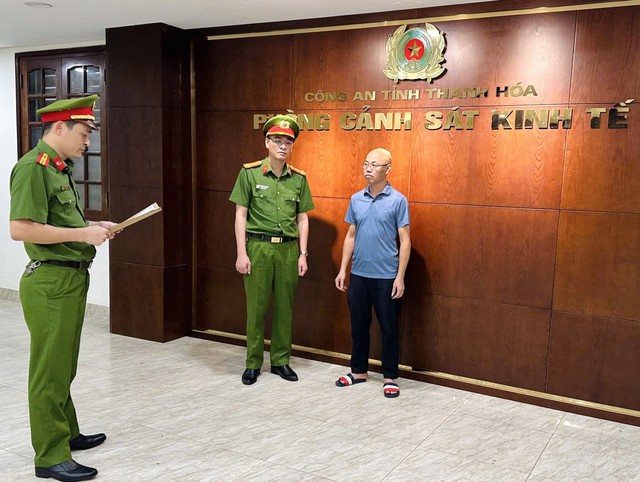 Khởi tố giám đốc sản xuất hàng chục nghìn sản phẩm nem chua rán giả - Ảnh 1.