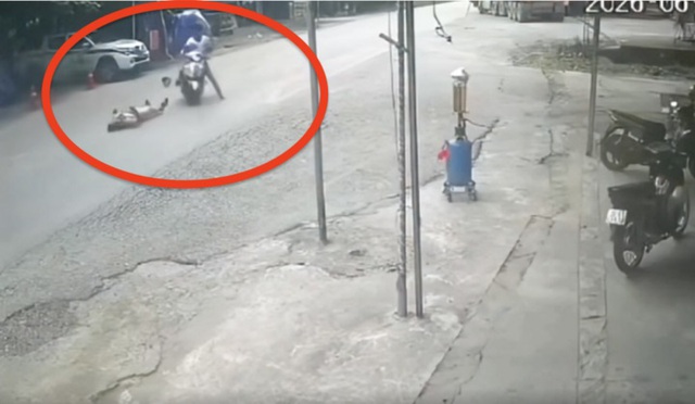 Tạm giữ thanh niên dương tính ma túy, vi phạm nồng độ cồn, tông CSGT bị thương- Ảnh 1. Tạm giữ thanh niên dương tính ma túy, vi phạm nồng độ cồn, tông CSGT bị thương- Ảnh 1.