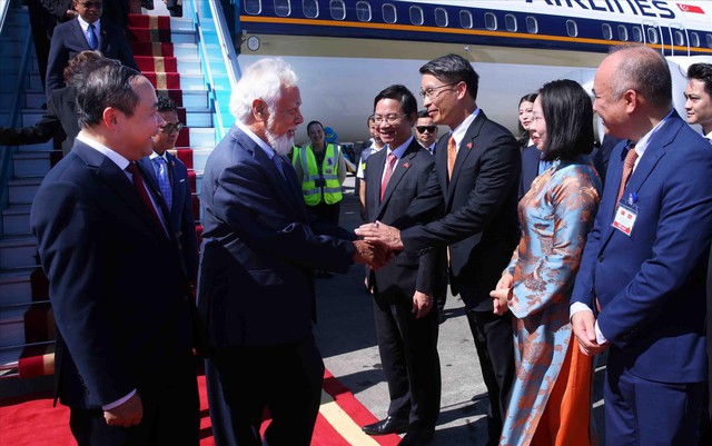 Thủ tướng Timor-Leste đến Hà Nội, bắt đầu chuyến thăm chính thức Việt Nam- Ảnh 1. Thủ tướng Timor-Leste đến Hà Nội, bắt đầu chuyến thăm chính thức Việt Nam- Ảnh 1.
