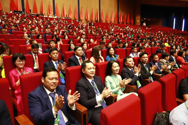 Khai mạc trọng thể Đại hội đại biểu toàn quốc Hội Nông dân Việt Nam lần thứ IX - Ảnh 4.