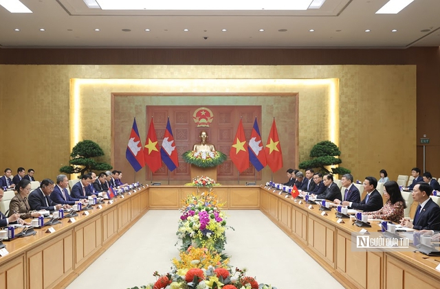 Quan hệ Việt Nam - Campuchia: Biến "tình nghĩa truyền thống" thành "động lực phát triển"- Ảnh 2. Quan hệ Việt Nam - Campuchia: Biến "tình nghĩa truyền thống" thành "động lực phát triển"- Ảnh 2.