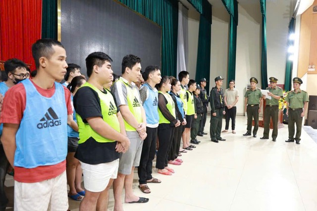 Sau cú nhấp chuột là đường dây cờ bạc trực tuyến hơn 4.000 tỷ đồng - Ảnh 4.