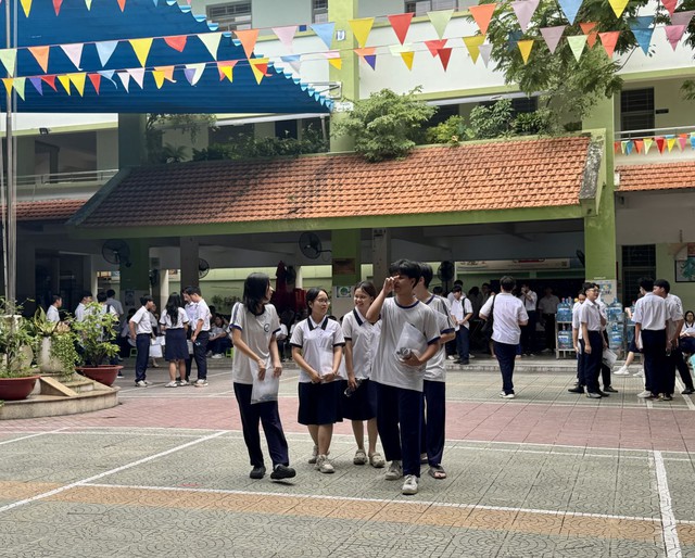 Đầu năm tìm trường - Ảnh 1.