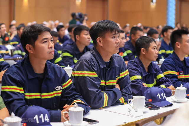 Thủ tướng dự lễ tuyên dương Đoàn công tác hỗ trợ Venezuela khắc phục hậu quả động đất- Ảnh 4.