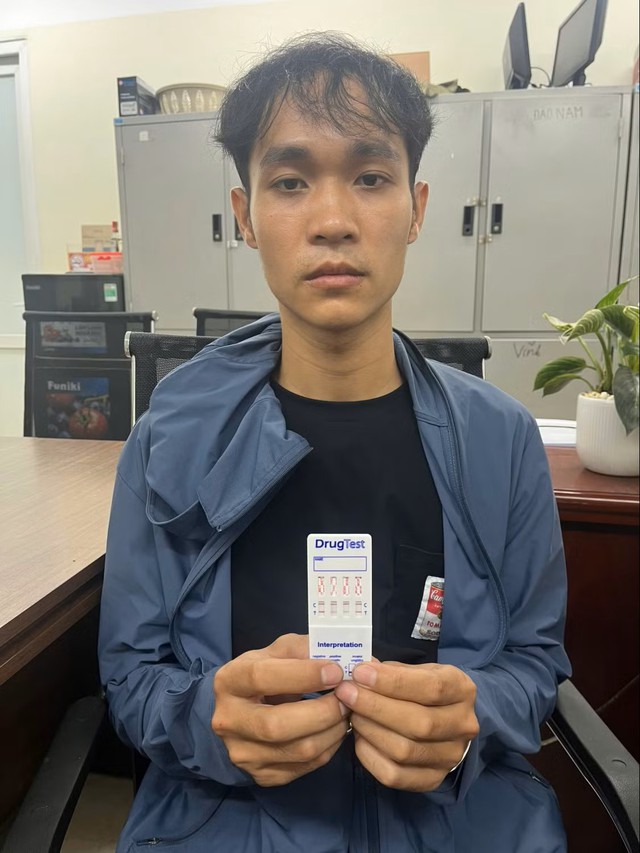 "Si&ecirc;u trộm" đột nhập nhiều biệt thự lấy tiền tỷ m&agrave; kh&ocirc;ng ai hay biết - Ảnh 1.