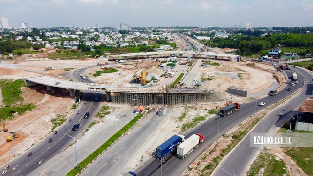 Tp.HCM: Phát huy lợi thế công nghiệp, tăng tốc đầu tư hạ tầng tạo động lực phát triển- Ảnh 4.