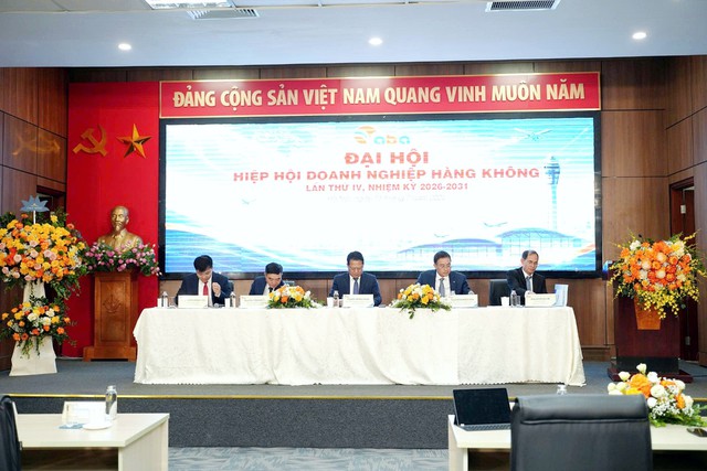 L&atilde;nh đạo Vietnam Airlines được bầu l&agrave;m Chủ tịch Hiệp hội Doanh nghiệp H&agrave;ng kh&ocirc;ng - Ảnh 1.