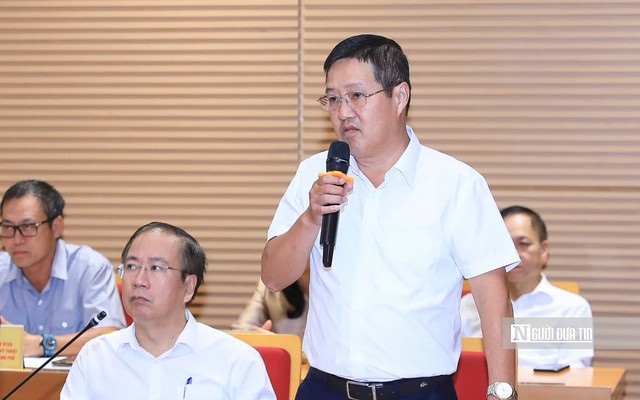 Chủ tịch HĐND Hà Nội yêu cầu Trưởng ban quản lý chợ Hồng Hà nghiêm túc rút kinh nghiệm - Ảnh 3.