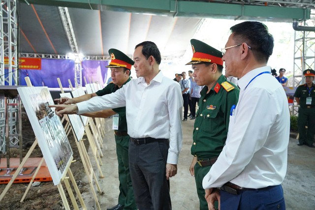 Tiếp tục quy tập th&ecirc;m 3 bộ h&agrave;i cốt liệt sĩ, n&acirc;ng tổng số l&ecirc;n 96 bộ tại c&ocirc;ng vi&ecirc;n L&ecirc; Thị Ri&ecirc;ng- Ảnh 3.