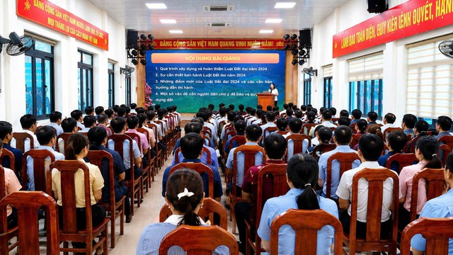 Hội Luật gia Tp.Hải Phòng giải đáp nhiều vướng mắc về đất đai cho người dân - Ảnh 2.