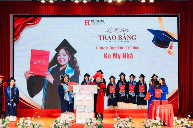 Gần 1.000 kỹ sư, cử nhân HIU sẵn sàng bước vào thị trường lao động- Ảnh 1.