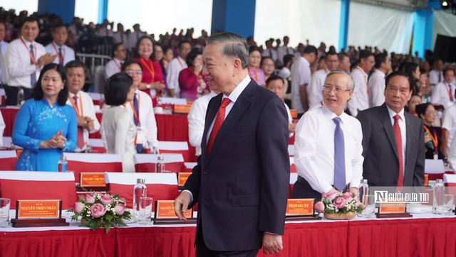 B&iacute; thư Th&agrave;nh ủy Tp.HCM: Kh&ocirc;ng chỉ mang t&ecirc;n B&aacute;c, th&agrave;nh phố phải l&agrave;m cho di sản của B&aacute;c ng&agrave;y c&agrave;ng tỏa s&aacute;ng - Ảnh 1.