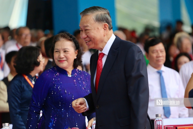 Tổng Bí thư, Chủ tịch nước Tô Lâm dự lễ kỷ niệm 50 năm Ngày thành phố Sài Gòn - Gia Định vinh dự mang tên Chủ tịch Hồ Chí Minh - Ảnh 2.