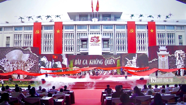 Tổng Bí thư, Chủ tịch nước Tô Lâm dự lễ kỷ niệm 50 năm Ngày thành phố Sài Gòn - Gia Định vinh dự mang tên Chủ tịch Hồ Chí Minh - Ảnh 12.