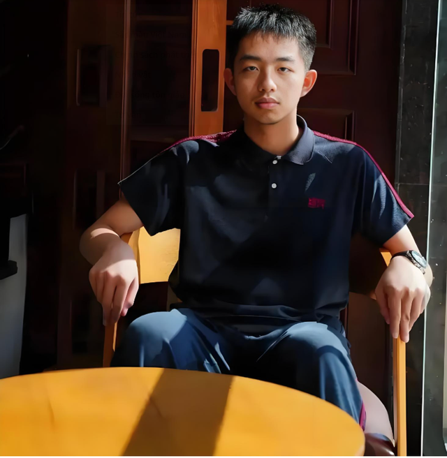 Giữa hơn 7,2 triệu thí sinh, nam sinh vẫn trở thành người duy nhất đạt điểm tuyệt đối môn Toán Gaokao - Ảnh 1.