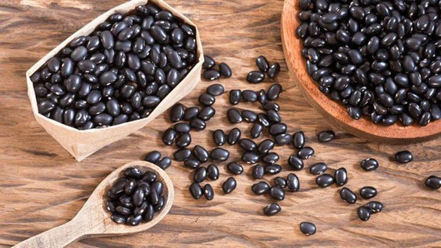 Loại hạt đen quen thuộc "trợ thủ" tim mạch, "khắc tinh" đột quỵ - Ảnh 2.