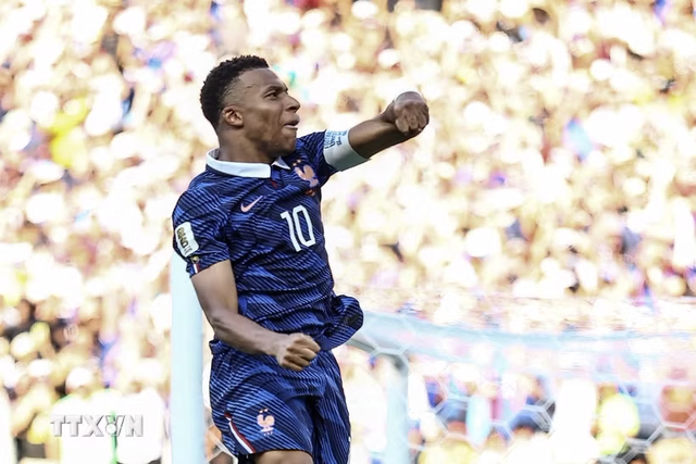 Mbappe giành giải Vua phá lưới, vĩ đại nhất lịch sử World Cup 2026 - Ảnh 1.