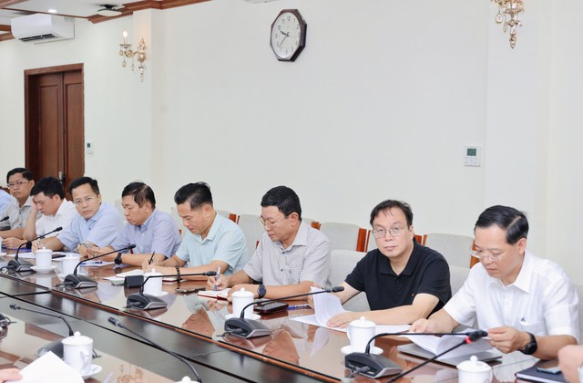 Bộ GD&ĐT yêu cầu bảo đảm đủ sách giáo khoa trước năm học mới- Ảnh 3.