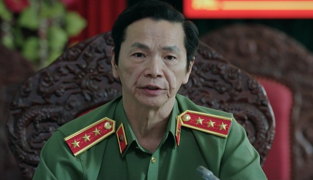 NSND Trung Anh gây ấn tượng khi hóa thân thành lãnh đạo công an - Ảnh 1.