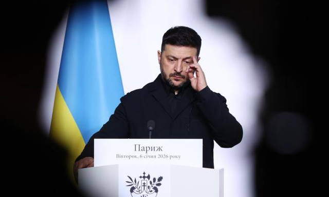 &Aacute;p lực đặt l&ecirc;n &ocirc;ng Zelensky vẫn chưa ngớt- Ảnh 1.