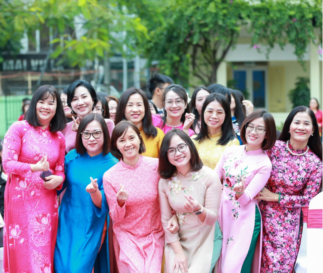 Sáp nhập trường, hơn 20.000 Hiệu trưởng và Hiệu phó sẽ được điều chuyển ra sao? - Ảnh 1.