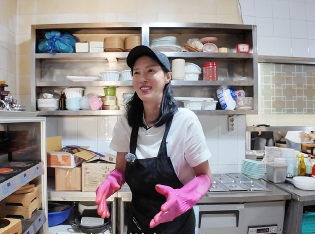Cuộc h&ocirc;n nh&acirc;n "y&ecirc;u nhanh, cưới vội" của ngọc nữ showbiz để lại nỗi &aacute;m ảnh tinh thần - Ảnh 4.