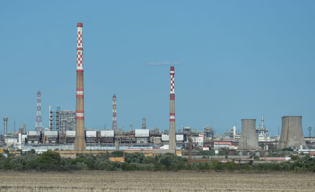 Th&ocirc;ng tin mới về nh&agrave; m&aacute;y lọc dầu duy nhất của Bulgaria- Ảnh 1.