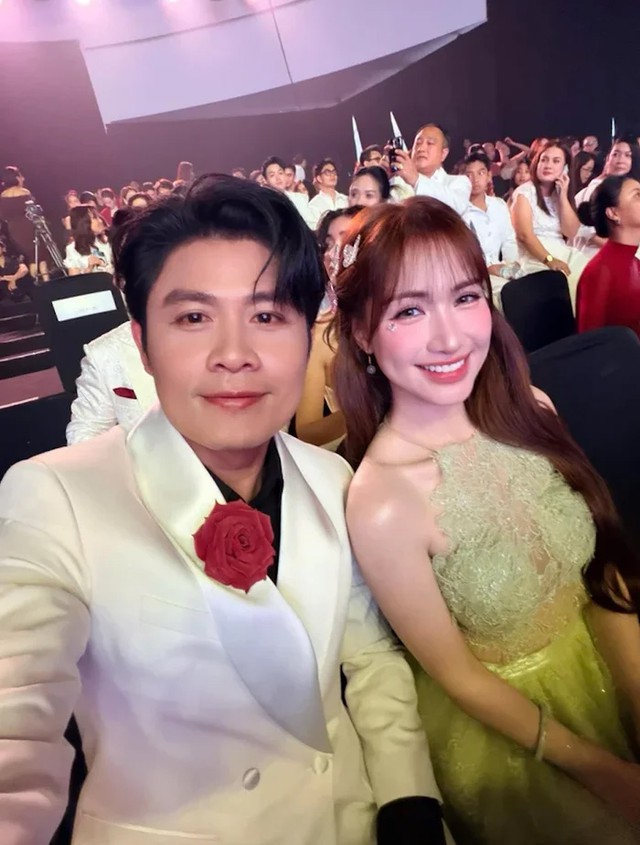 "Ca kh&uacute;c đặc biệt bậc nhất trong cuộc đời l&agrave;m nghề" của H&ograve;a Minzy - Ảnh 3.