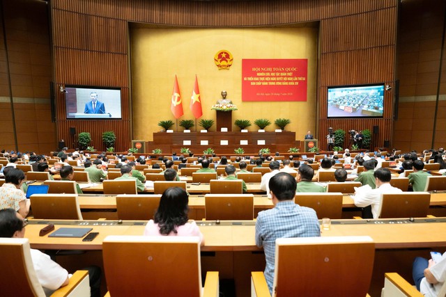 "Trung ương kh&ocirc;ng đặt vấn đề sắp xếp, điều chỉnh địa giới h&agrave;nh ch&iacute;nh cấp x&atilde;" - Ảnh 2.