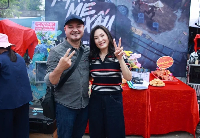 Nam đạo diễn trăm tỷ kiên nhẫn chờ đợi Hồng Đào suốt 3 năm - Ảnh 1.