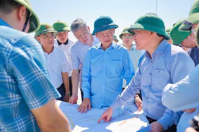 Kinh tế công nghiệp giữ vai trò đầu tàu, đưa Hà Tĩnh bứt phá với tăng trưởng dẫn đầu cả nước- Ảnh 4.