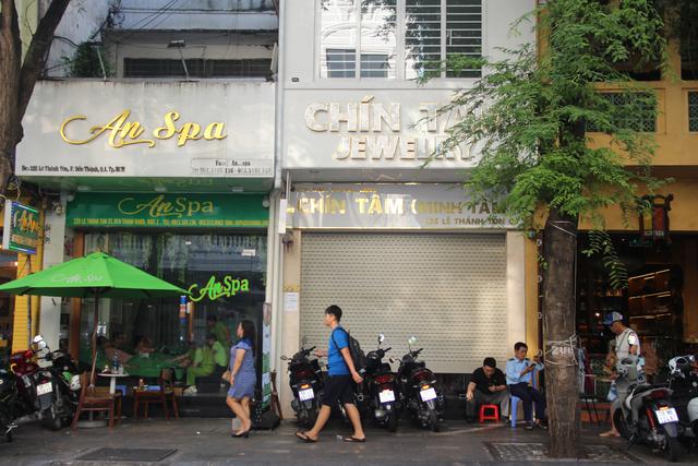 Thị trường đ&aacute; qu&yacute; ồn &agrave;o: Tiền nh&agrave;n rỗi trong d&acirc;n c&oacute; xu hướng dịch chuyển đi đ&acirc;u? - Ảnh 3.