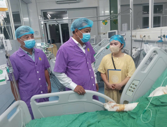 Vụ cháy nhà liền kề ở Hà Nội: Sức khoẻ nạn nhân còn lại thế nào? - Ảnh 1.